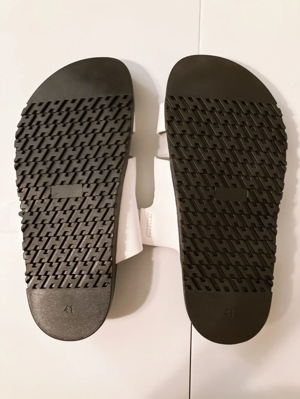 H-Cut-Out Designer Chypre-Style (Hermes) Slides Sandals Women’s 9/10 - Picture 9 of 11